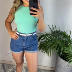 short jeans com cinto